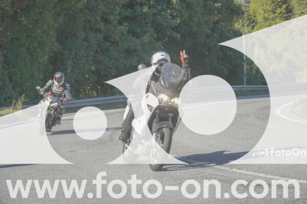 <h1 class="product-title">thumb_FF108285</h1>
