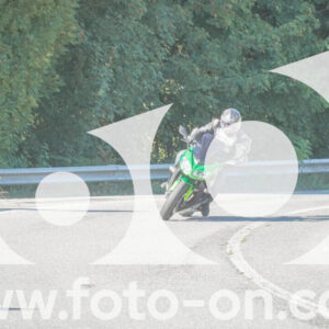 thumb_FF108301-1