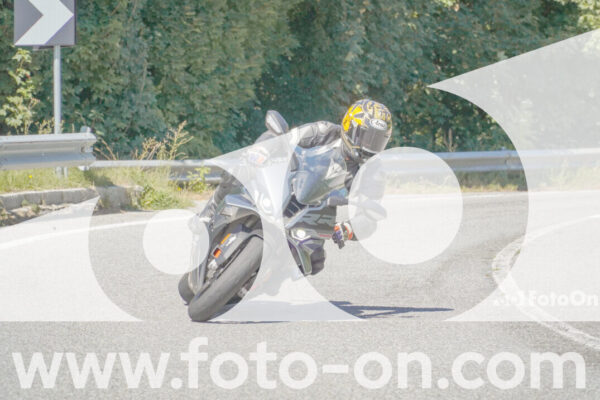 <h1 class="product-title">thumb_FF108311</h1>