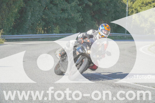 <h1 class="product-title">thumb_FF108318</h1>