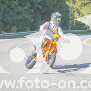 thumb_FF108339-1