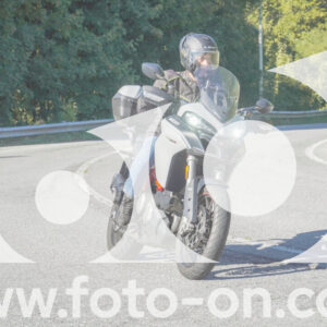 thumb_FF108345-1
