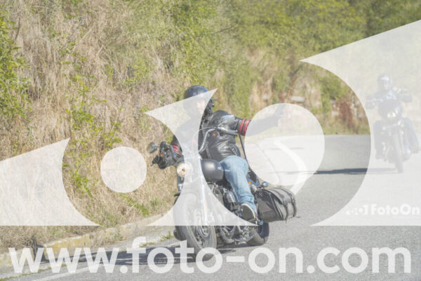 <h1 class="product-title">thumb_FF108346-1</h1>