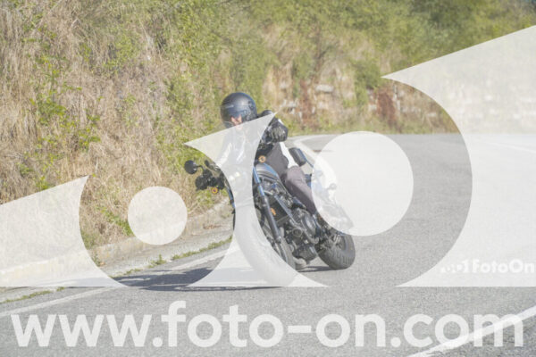 <h1 class="product-title">thumb_FF108354-1</h1>