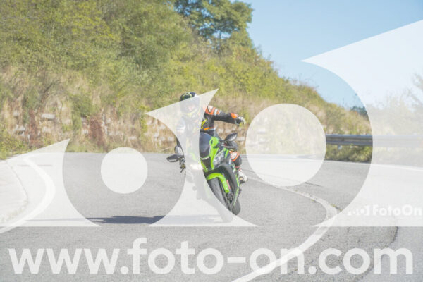 <h1 class="product-title">thumb_FF108381</h1>