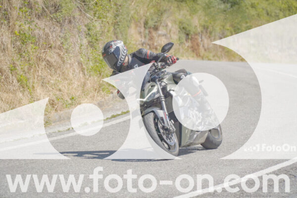 <h1 class="product-title">thumb_FF108393</h1>