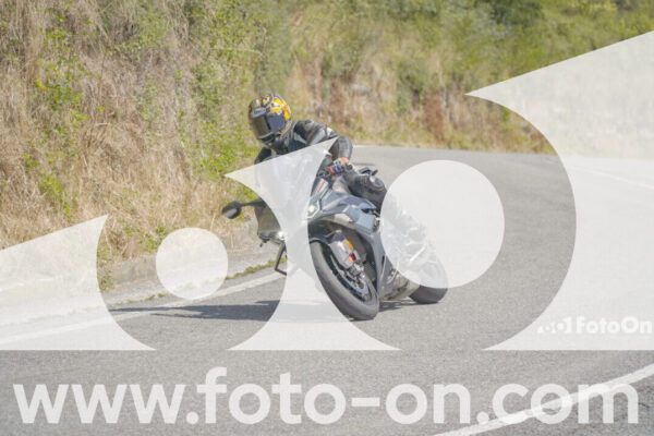 <h1 class="product-title">thumb_FF108401</h1>