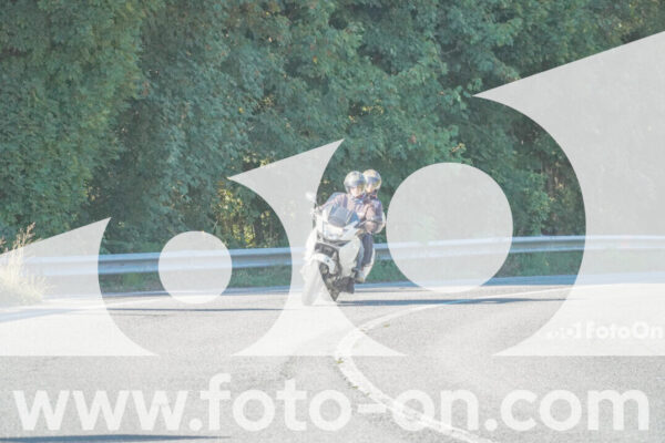 <h1 class="product-title">thumb_FF108406-1</h1>