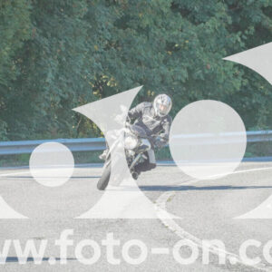 thumb_FF108408-1