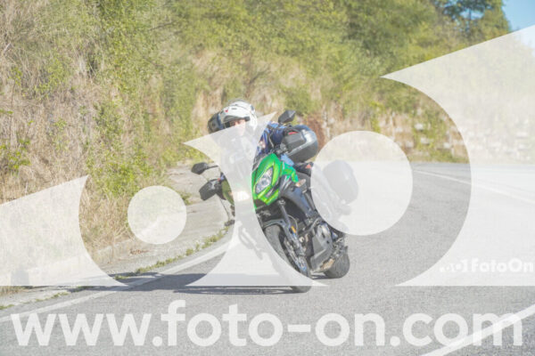 <h1 class="product-title">thumb_FF108418-1</h1>