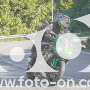 thumb_FF108463-1