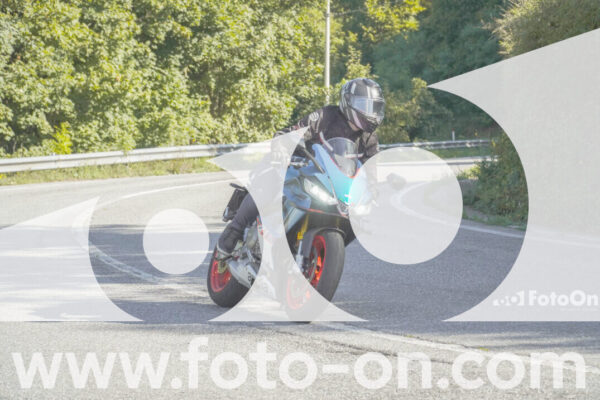 <h1 class="product-title">thumb_FF108490</h1>