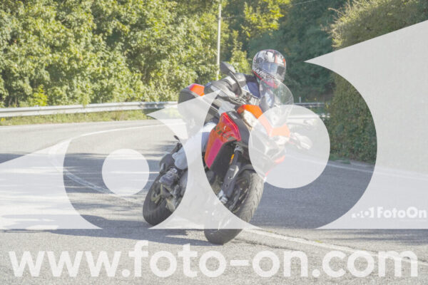 <h1 class="product-title">thumb_FF108501-1</h1>