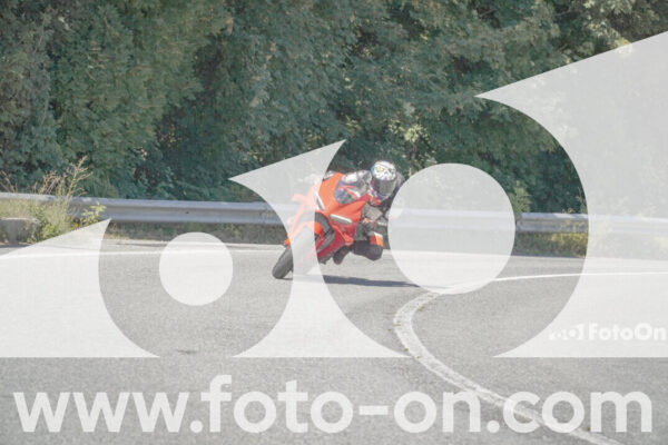 <h1 class="product-title">thumb_FF108514</h1>
