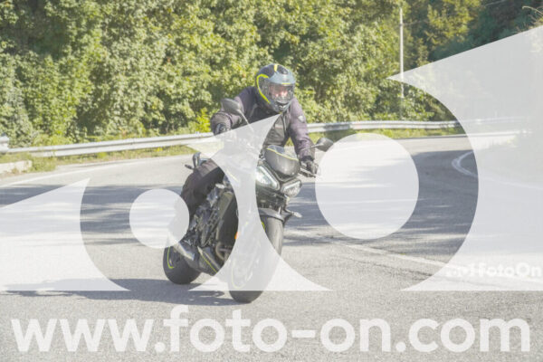<h1 class="product-title">thumb_FF108516</h1>