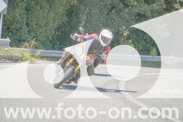 <h1 class="product-title">thumb_FF108536</h1>