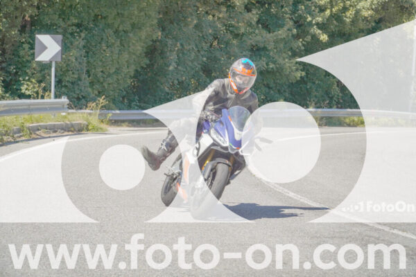 <h1 class="product-title">thumb_FF108575</h1>