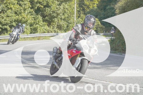 <h1 class="product-title">thumb_FF108593-1</h1>