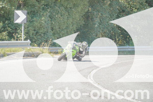 <h1 class="product-title">thumb_FF108680</h1>