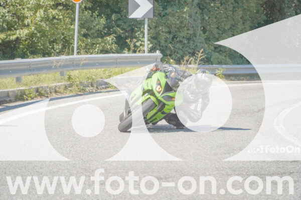 <h1 class="product-title">thumb_FF108685</h1>