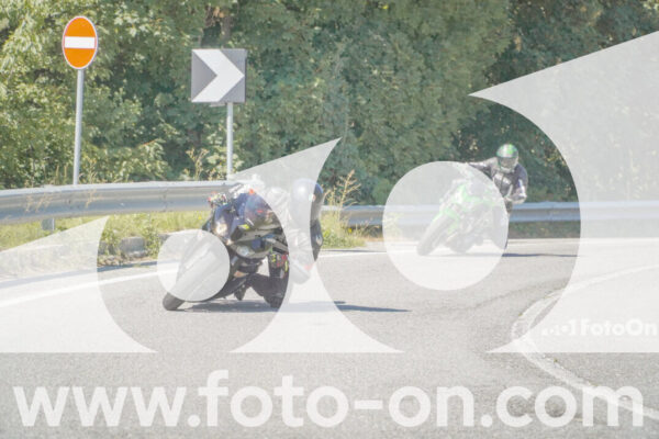 <h1 class="product-title">thumb_FF108694</h1>