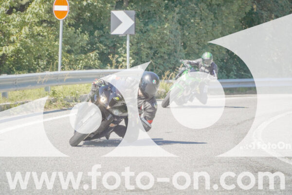<h1 class="product-title">thumb_FF108696</h1>