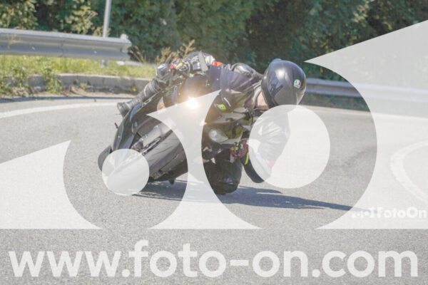 <h1 class="product-title">thumb_FF108782</h1>