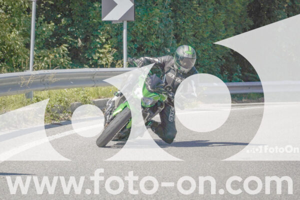 <h1 class="product-title">thumb_FF108789</h1>