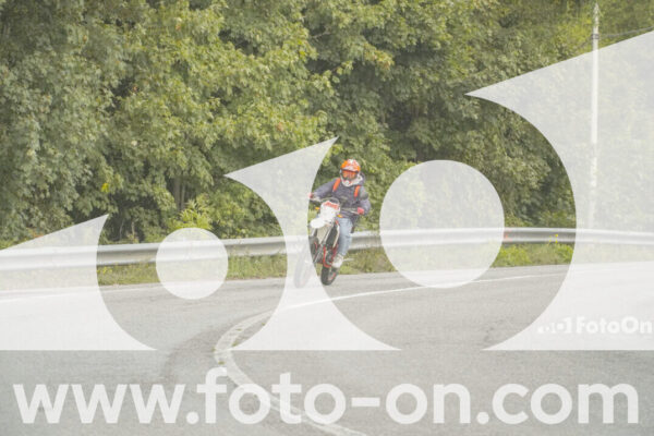 <h1 class="product-title">thumb_FF108798-1</h1>