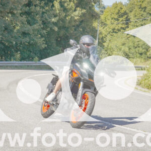 thumb_FF108803