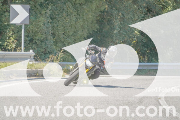 <h1 class="product-title">thumb_FF108807</h1>