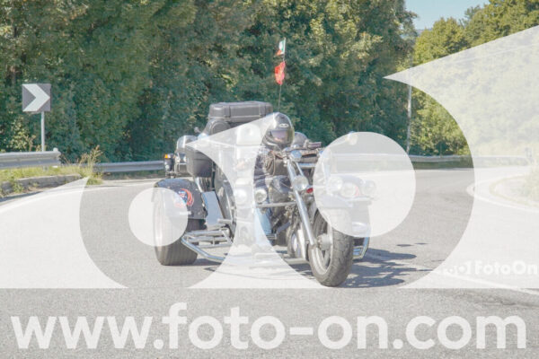 <h1 class="product-title">thumb_FF108826</h1>