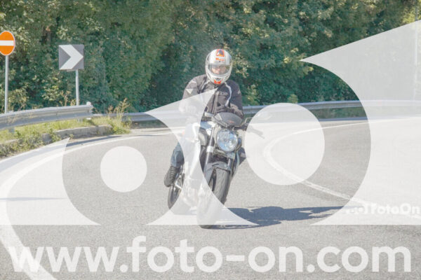 <h1 class="product-title">thumb_FF108911</h1>