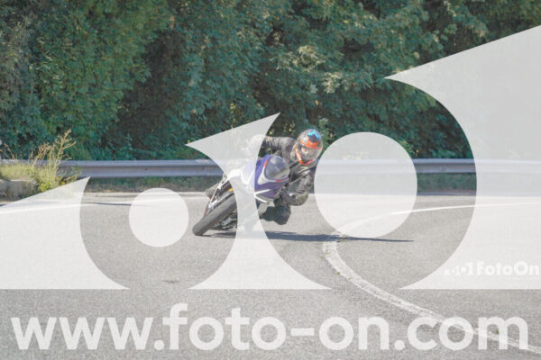<h1 class="product-title">thumb_FF109027</h1>