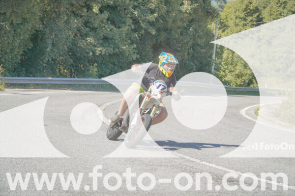 <h1 class="product-title">thumb_FF109043</h1>