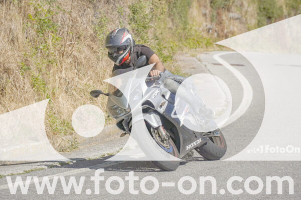 <h1 class="product-title">thumb_FF109058</h1>