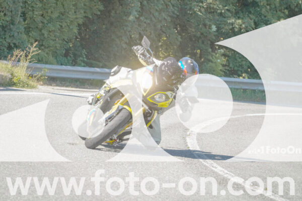 <h1 class="product-title">thumb_FF109083</h1>