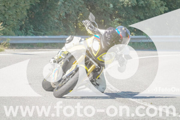 <h1 class="product-title">thumb_FF109084</h1>