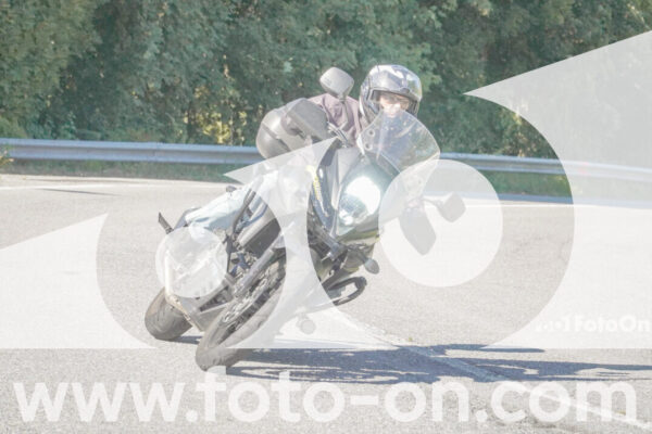 <h1 class="product-title">thumb_FF109198</h1>