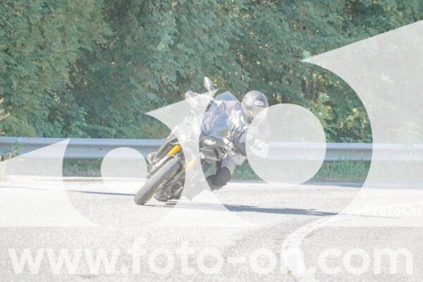 <h1 class="product-title">thumb_FF109325</h1>
