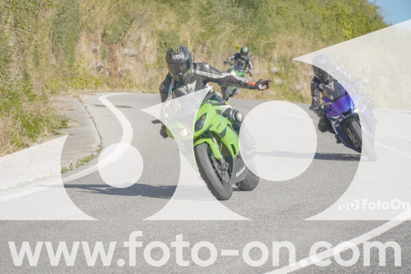 <h1 class="product-title">thumb_FF109347</h1>