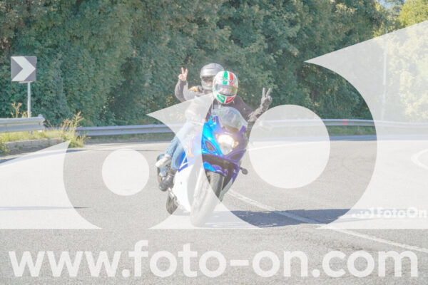 <h1 class="product-title">thumb_FF109388</h1>