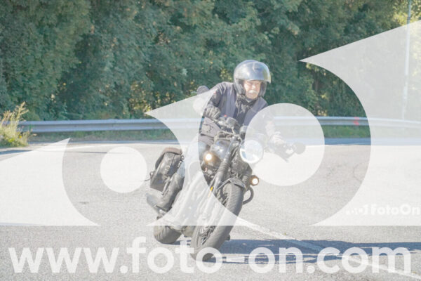 <h1 class="product-title">thumb_FF109400</h1>