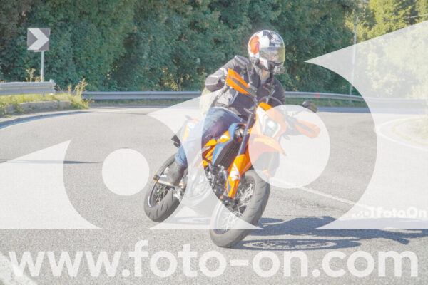 <h1 class="product-title">thumb_FF109409</h1>
