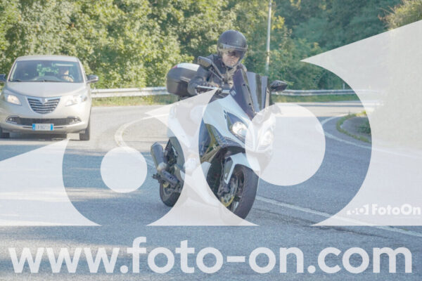<h1 class="product-title">thumb_FF109497</h1>
