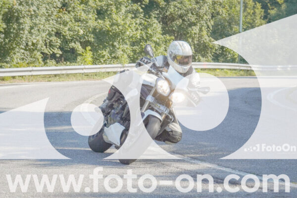 <h1 class="product-title">thumb_FF109581</h1>