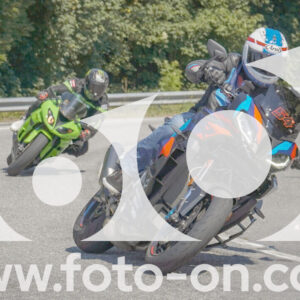 thumb_FF109703_1