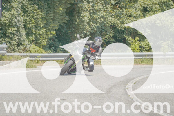 <h1 class="product-title">thumb_FF109712_1</h1>