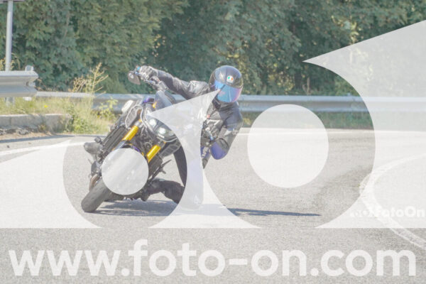 <h1 class="product-title">thumb_FF109720</h1>