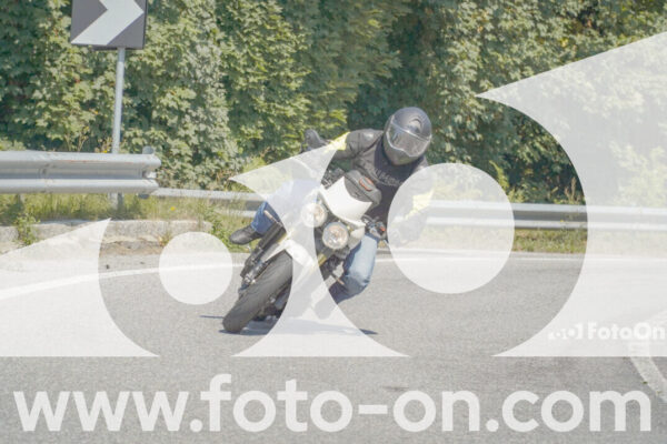 <h1 class="product-title">thumb_FF109726</h1>